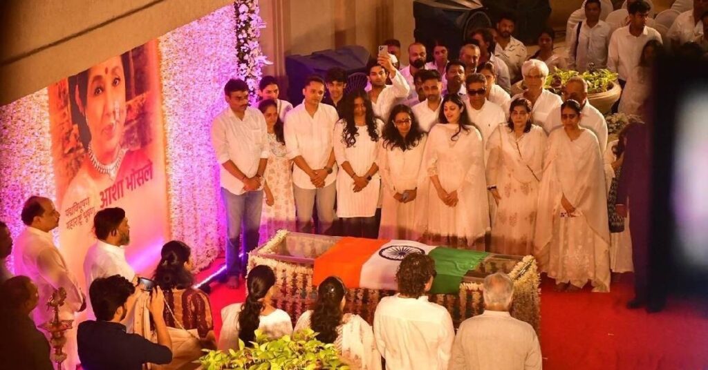 Asha Bhonsle Funeral